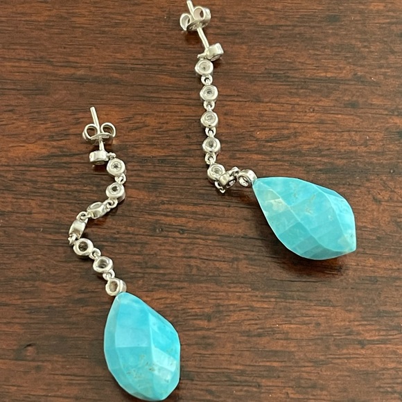 Carved turquoise howlite cz solid sterling silver drop earrings - Picture 5 of 6